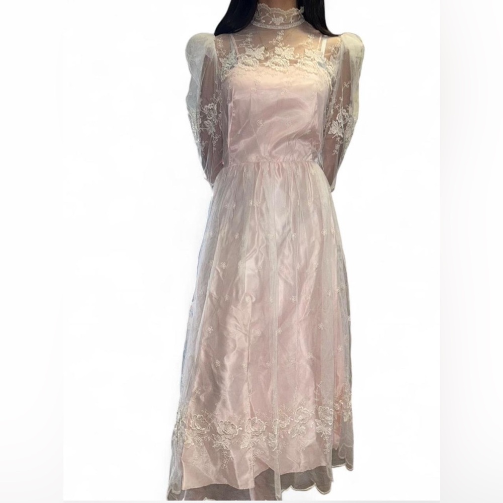 Elegant Pink Women's Intimate - Picture 1 of 8
